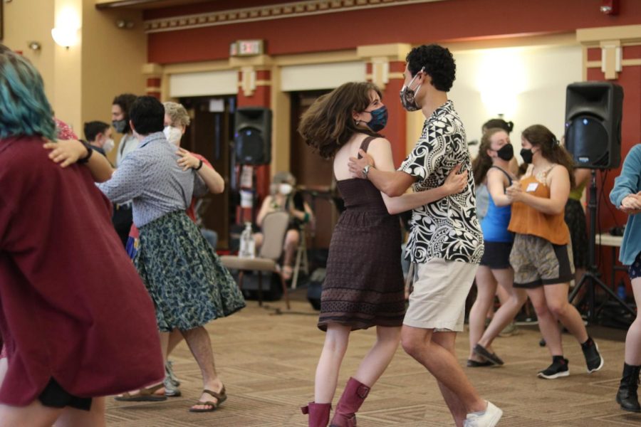 Contra Dance Club Returns With Event at Carnegie