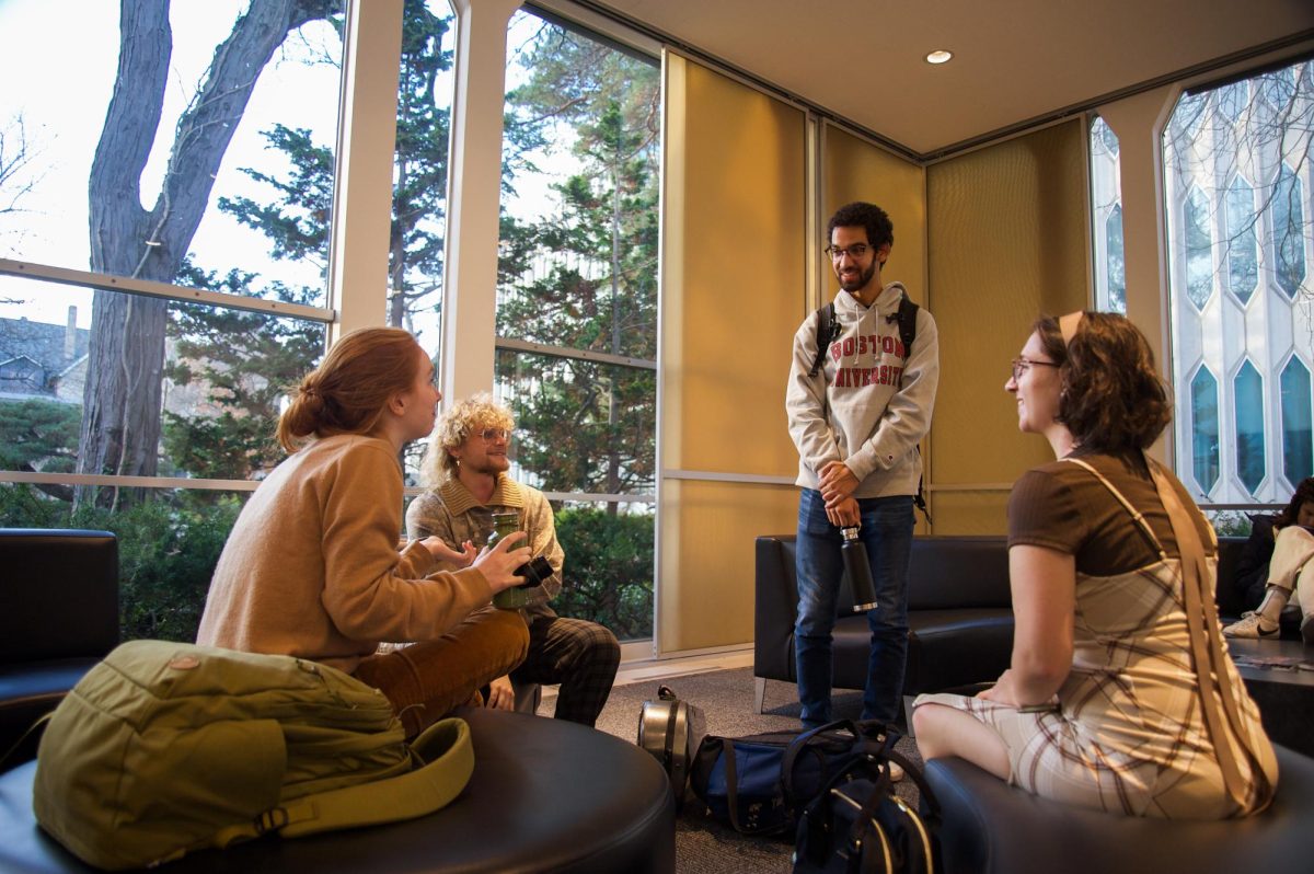 Students hang out in Conservatory Lounge.